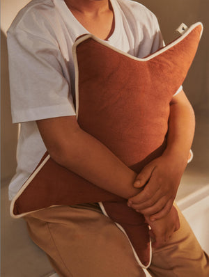 ferm LIVING Star Cushion – Brown Clay