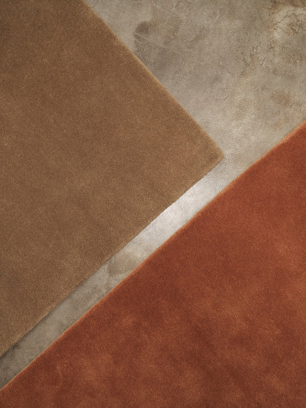 ferm LIVING Stille Tufted Rug 140 x 200 cm – Red Brown