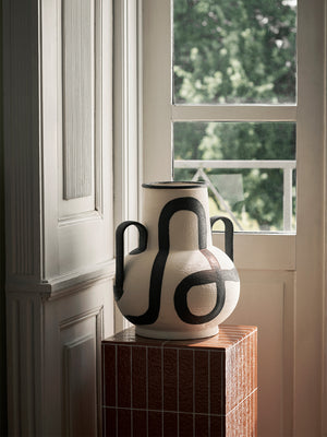 ferm LIVING Trace Vase – Off-White