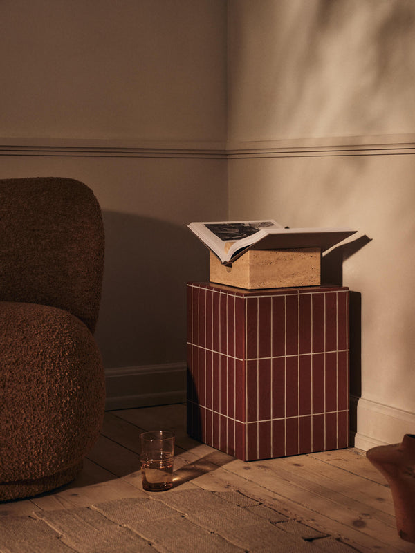 ferm LIVING Tvara Book Stand – Travertine