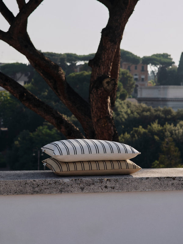 ferm LIVING Twill Cushion Cover Rectangular – Off-white / Black
