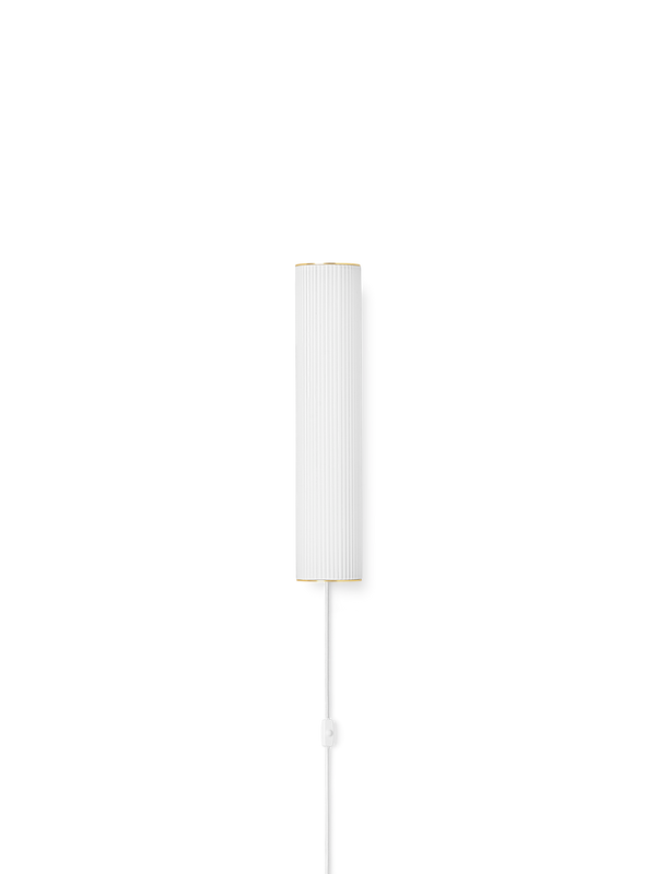 ferm LIVING Vuelta Wall Lamp II 40 cm – White / Brass
