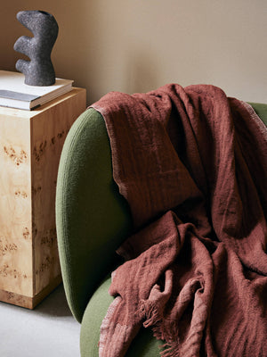 ferm LIVING Weaver Throw – Red Brown