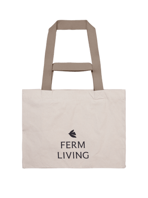 ferm LIVING Weekend Bag – Undyed / Dark Cashmere
